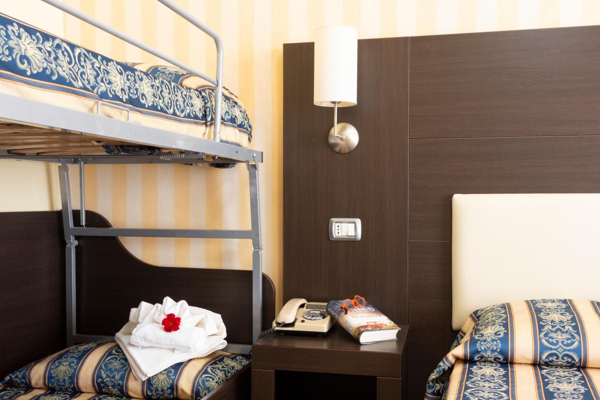 Bikini Tropicana Family Hotel Lido Di Savio Zewnętrze zdjęcie