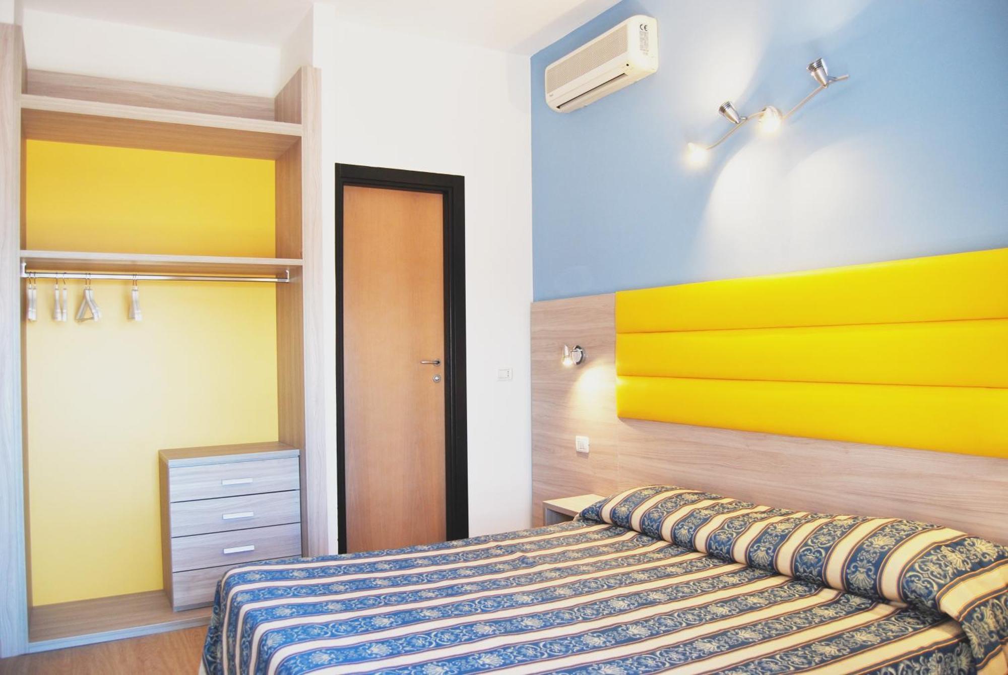 Bikini Tropicana Family Hotel Lido Di Savio Zewnętrze zdjęcie